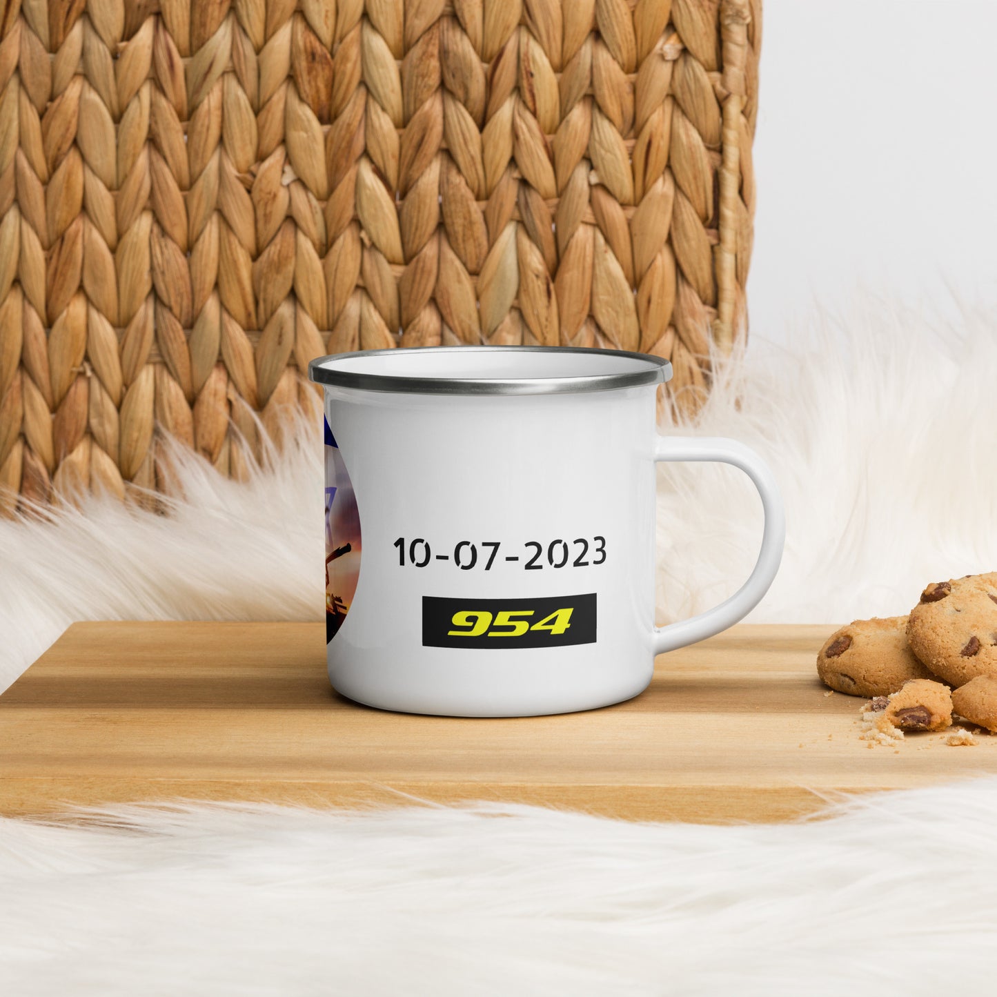 Isael V-2 Enamel Mug