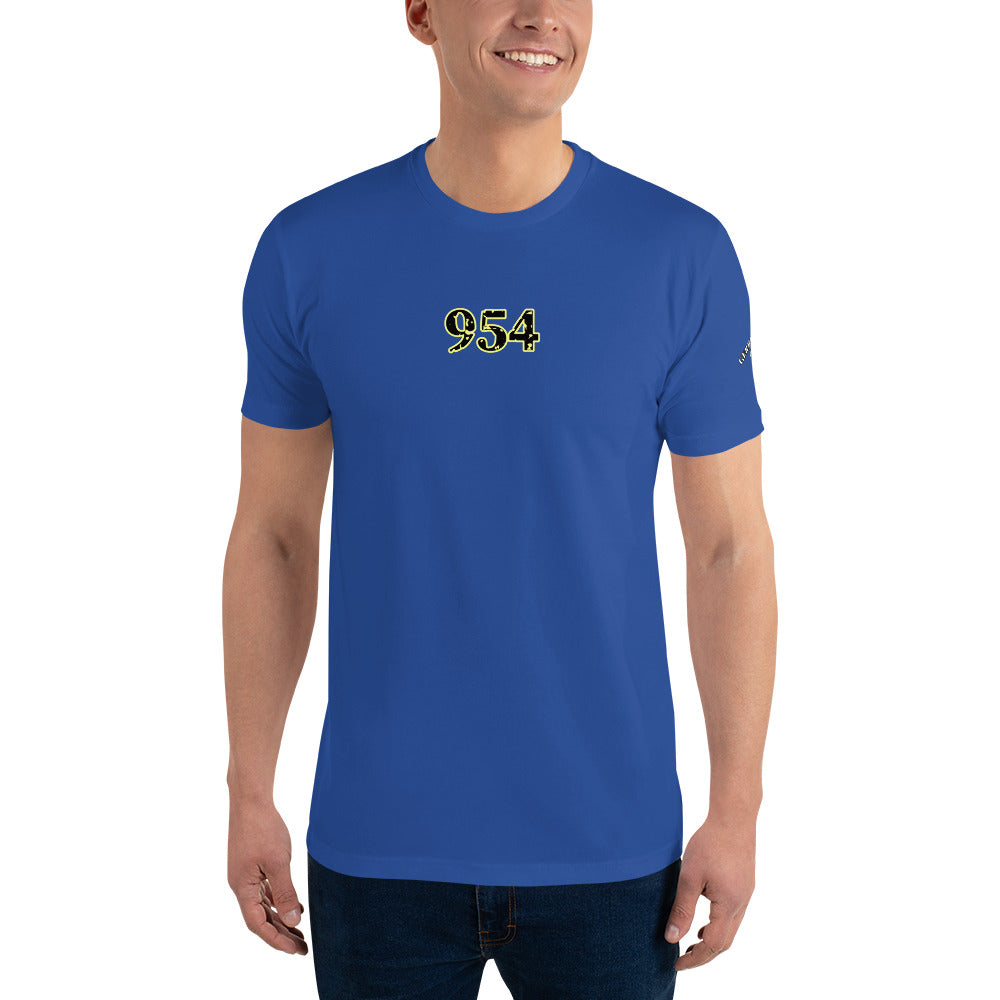 German Shepard II 954 Signature Short Sleeve T-shirt