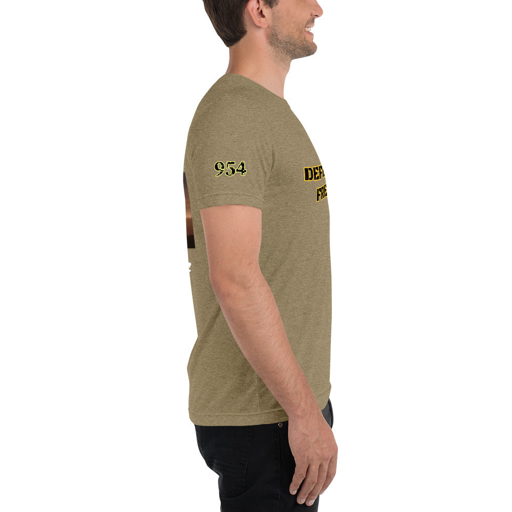 Defender of Freedom 954 Signature Short sleeve t-shirt