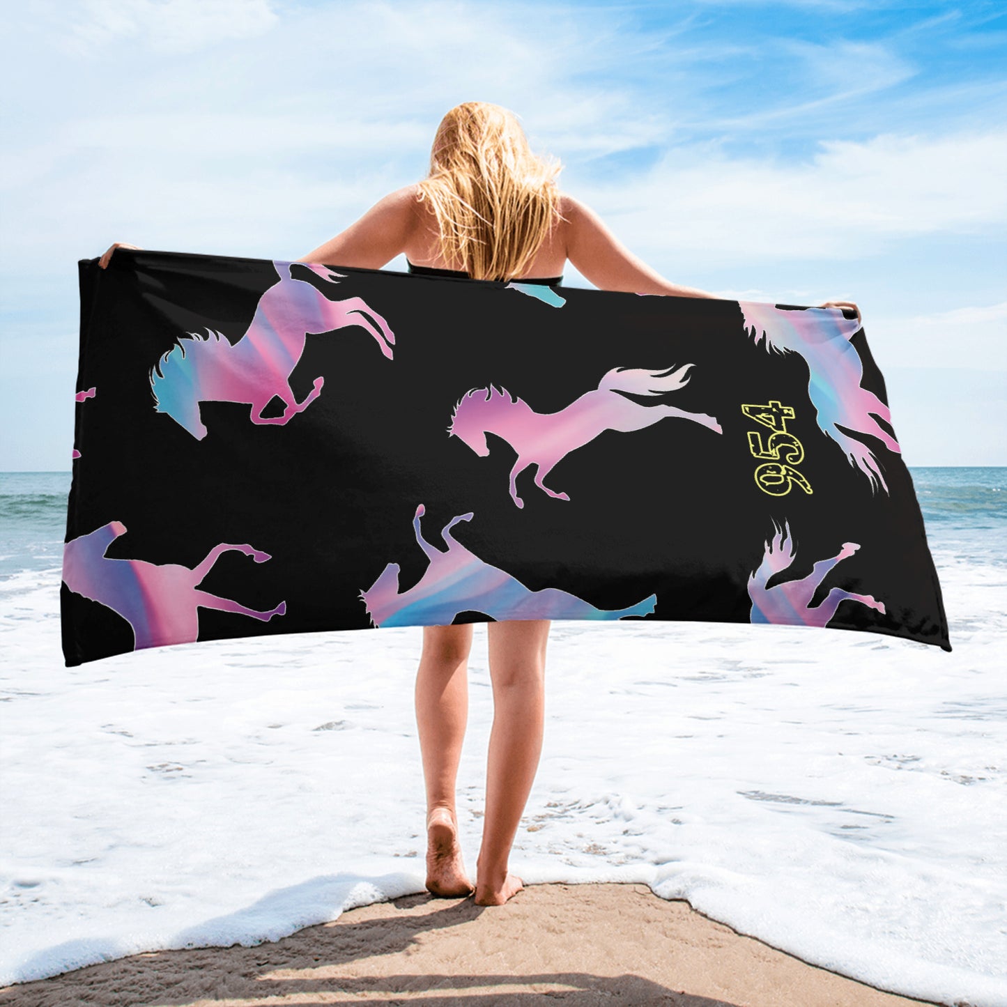 954 VIIII Signature Towel