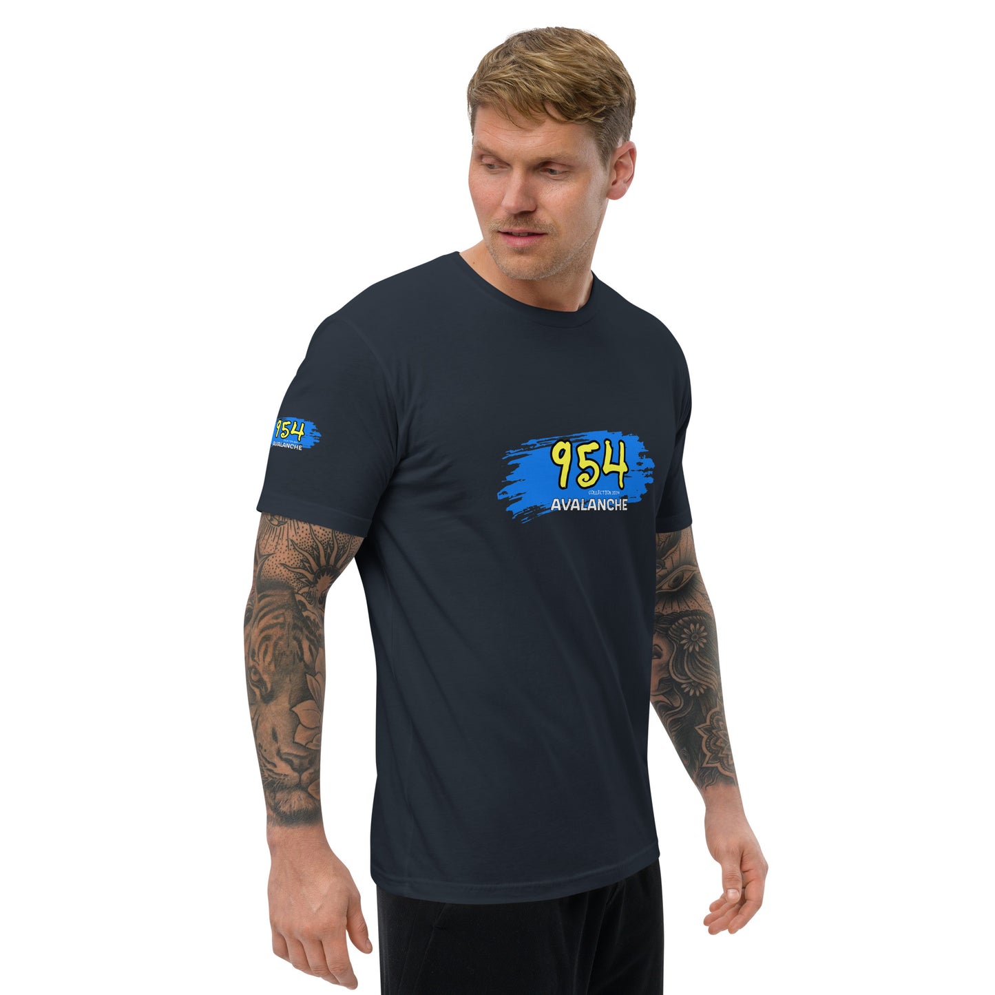 AVALANCHE 954 Signature Short Sleeve T-shirt