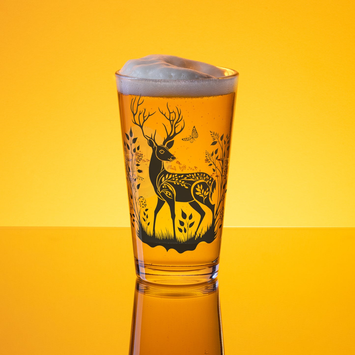 Deer 954 Signature Shaker pint glass