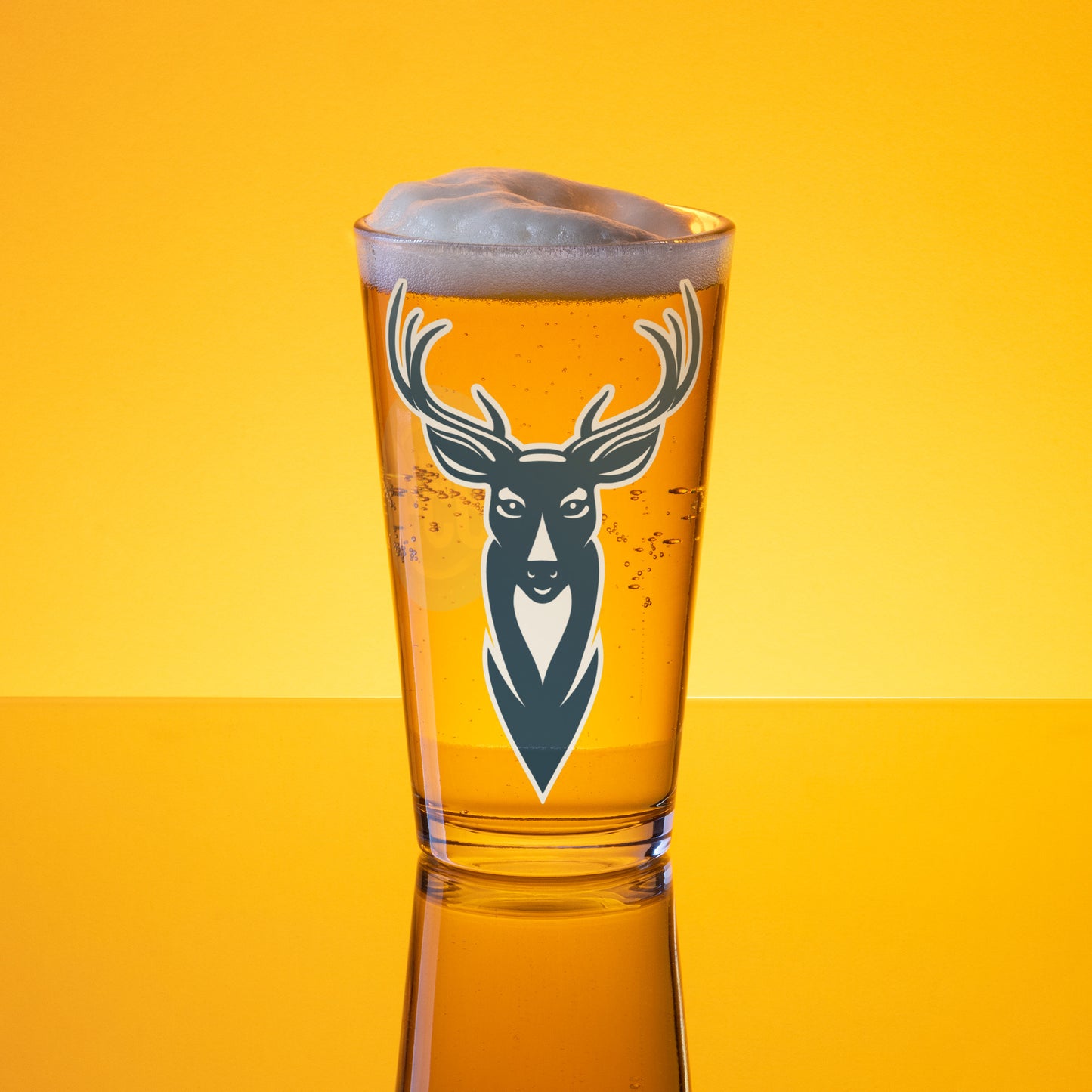 Deer Head 954 Signature Shaker pint glass