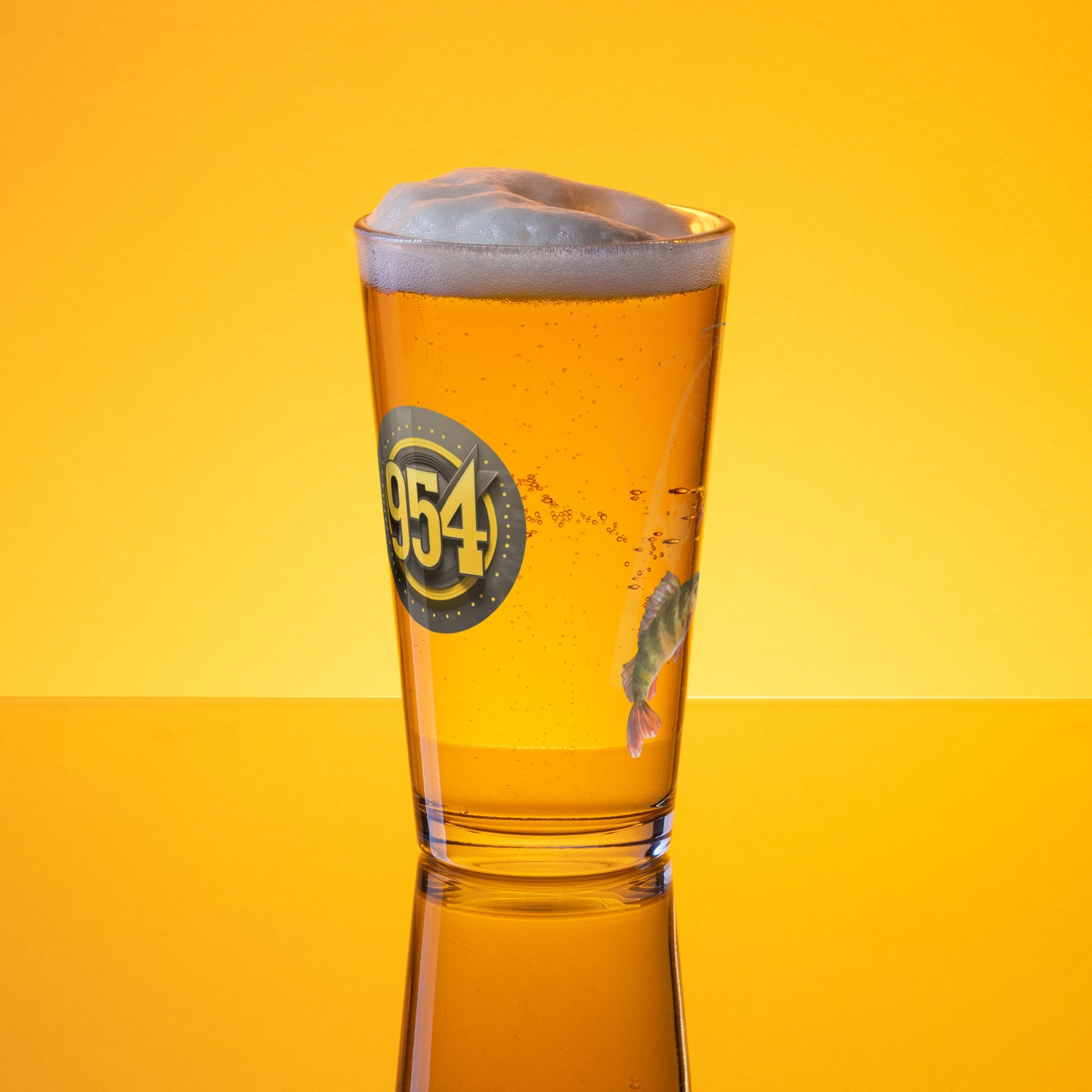 Angler #3 954 Signature Shaker pint glass