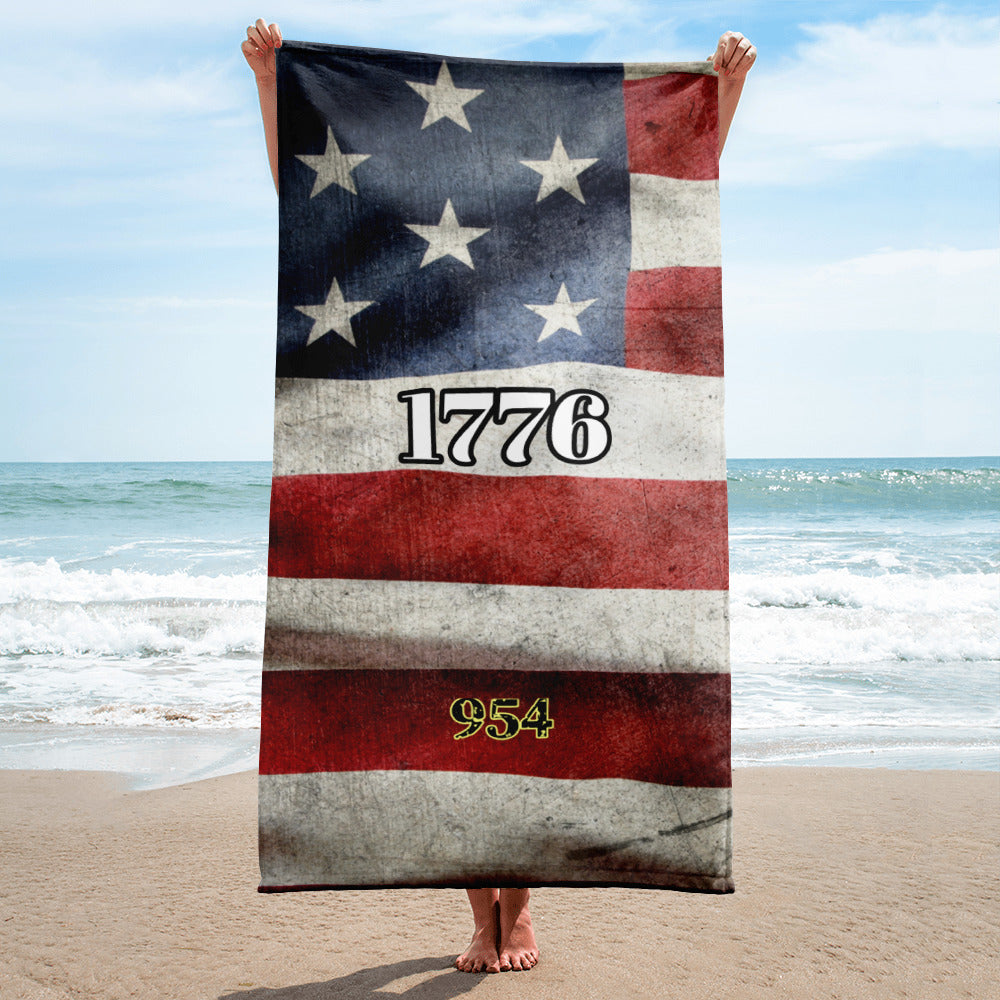 1776 954 Signature Beach Towel
