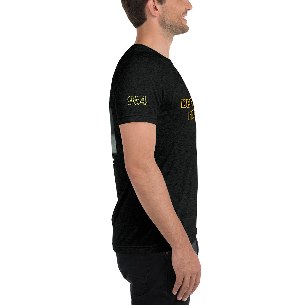 Defender of Freedom 954 Signature Short sleeve t-shirt